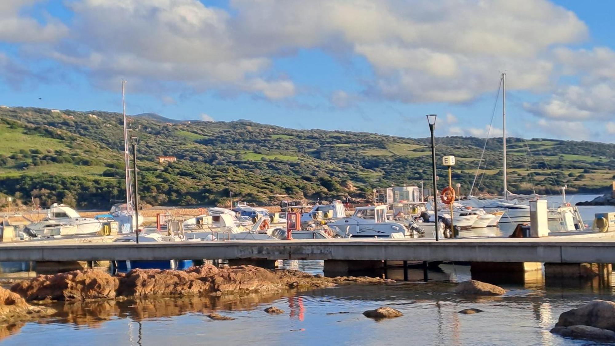 Sardegna Isola Rossa Casa Mirta Vista Mare E Wifi Apartman Kültér fotó